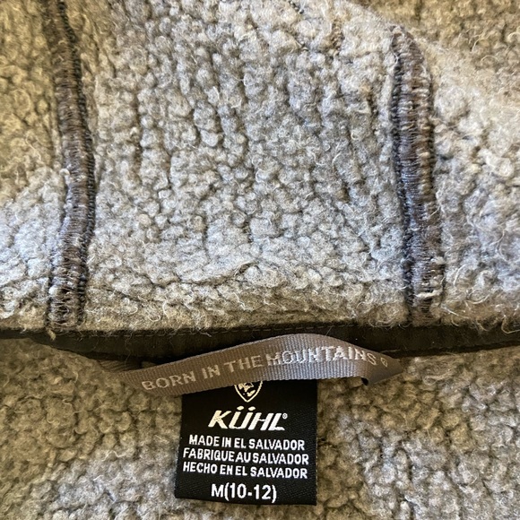 Boys zip up fleece with hoodie Size 10/12 Brand Kuhl Good Condition - Picture 5 of 9